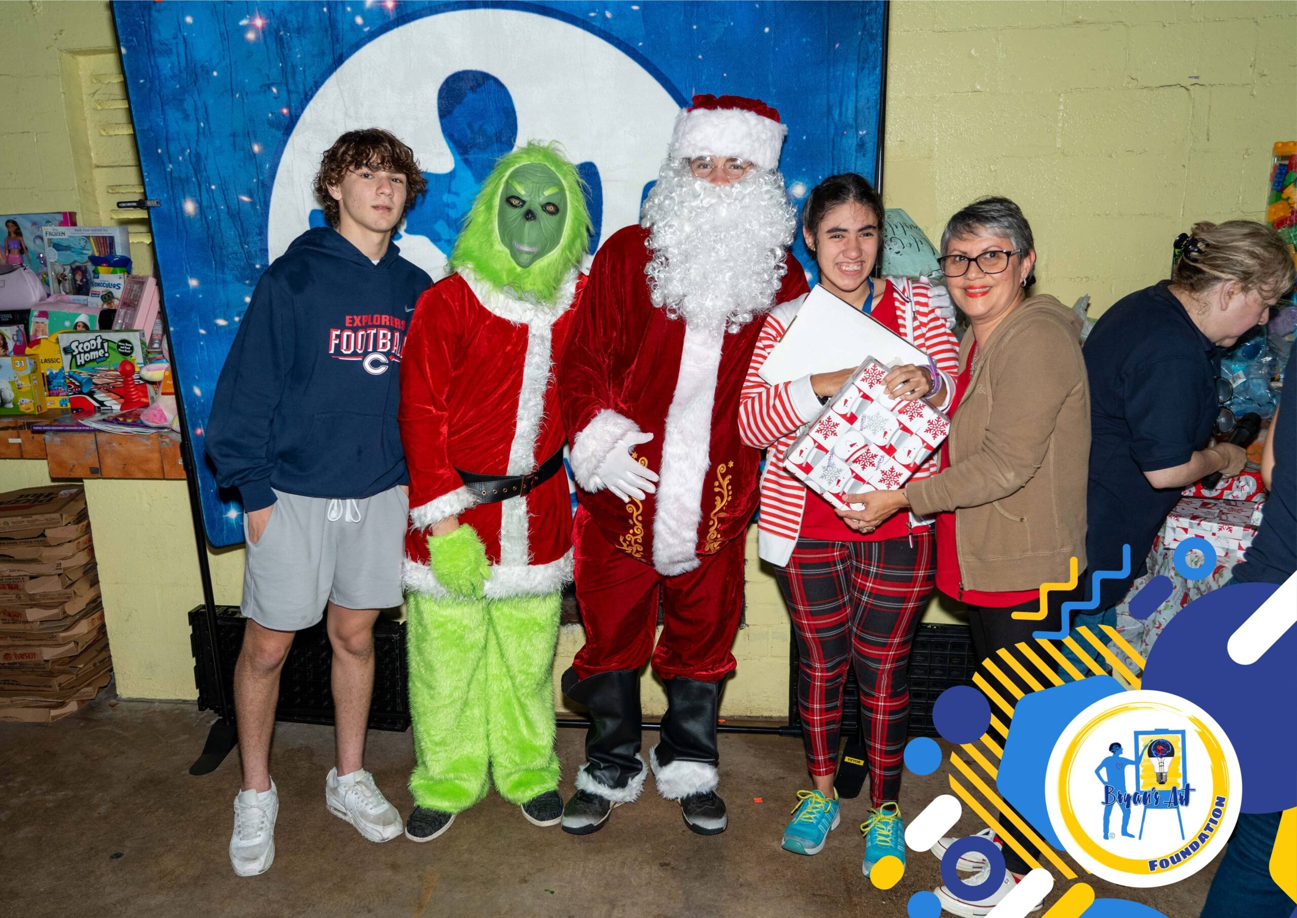 Bryan's Art Foundation Christmas Celebration — photo 7